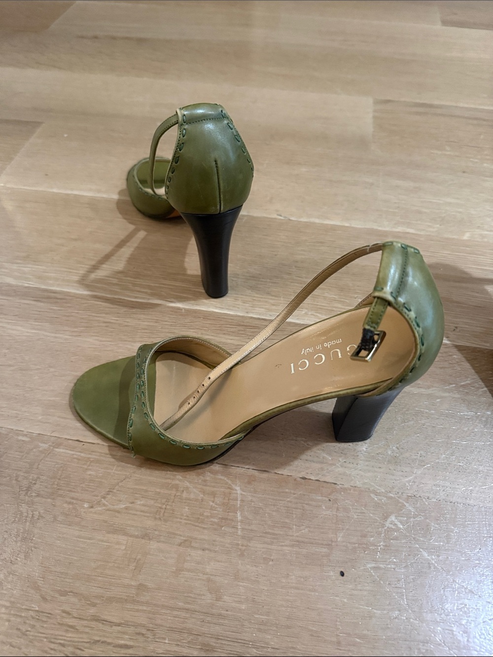 Gucci Olive Green Leather T-Strap High Heel Sandals - Picture 2 of 7